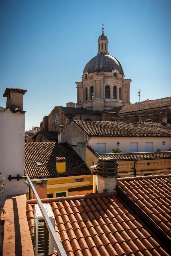 La Terrazza Apartment - Smart Holiday マントヴァ エクステリア 写真